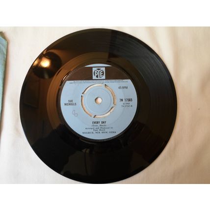 7" 1968. SUE NICHOLLS . WHERE WILL YOU BE . 7N 17565. EVERY DAY. PYE EXCELLENT