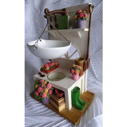 Yankee Candle Spring Bouquet Potting shed Hanging Tart Warmer Burner