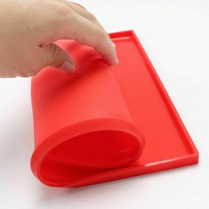 Swiss DIY Roll Pad Non-stick Silicone Oven Mat Safety Baking Trays Cake Tool UK