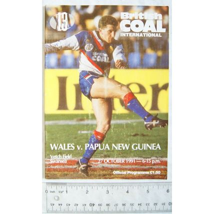 1991 programme Wales v. Papua New Guinea, centrefold Phil Ford