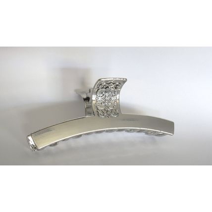 Long shiny silver tone filigree metal hair claw clip