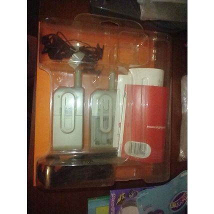 USED!! Virgin Pulse FRS Radios 2.5 Mile Range, FREE SHIPPING US ONLY!!