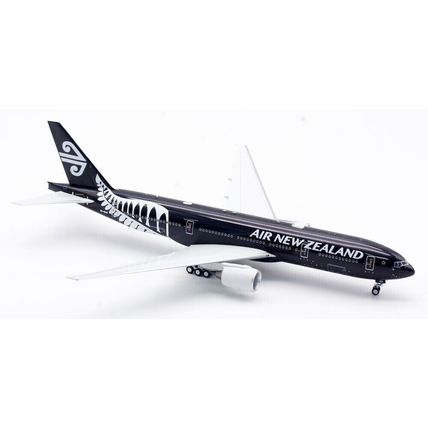 B777-219/ER AIR NEW ZEALAND REG: ZK-OKH W/STAND - INFLIGHT 200 IF772NZ1223 1/200