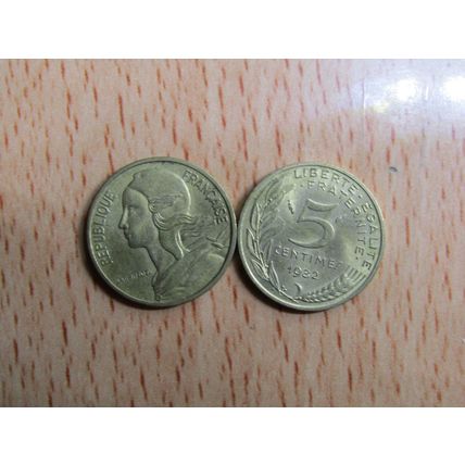 France Republic 1982 5 Centimes Coin