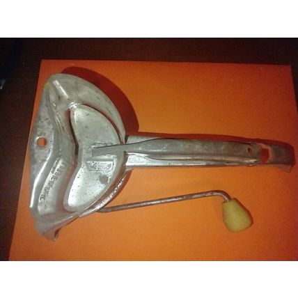 Vintage!! USED!! MOULI JULIENNE PRESS, MADE IN FRANCE, FREE SHIPPING US ONLY!!