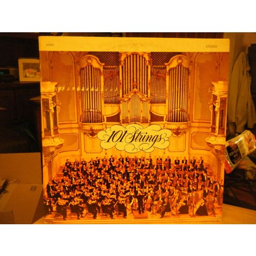 Alshire Presents 101 Strings Play the World's Great Standards S-5020 LP