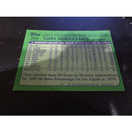1982 Topps Card # 206 Tony Bernazard Excellent-Mint (6) Chicago White Sox