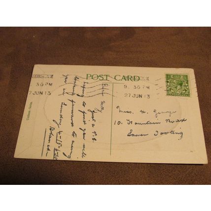 1913 fr Unikum series Postcard - Trafalgar Square scene - London