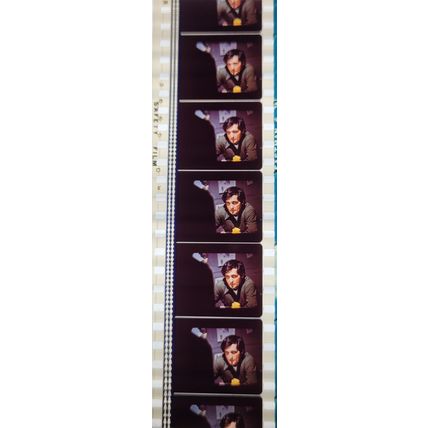 Pk GEB -K - MIX - K D081c . 1 STRIP OF 5 - 35MM FILM CELLS. ( )