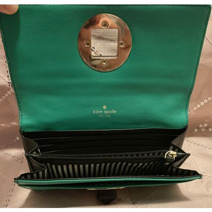 A Very Cool Bright Green Leather Kate Spade Clutch Card Wallet