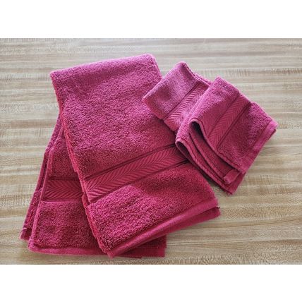 Better Homes & Gardens Set Of Red Bathroom Towels 2 Wash & 2 Hand Towels