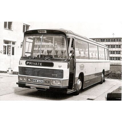 Black & White Photograph of Maidstone & District Motor Services Ltd. - RKM 615G