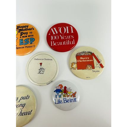 Sandra Boynton & More VTG Pin Back Buttons 7Pc Lot Christmas, Valentines, Jesus