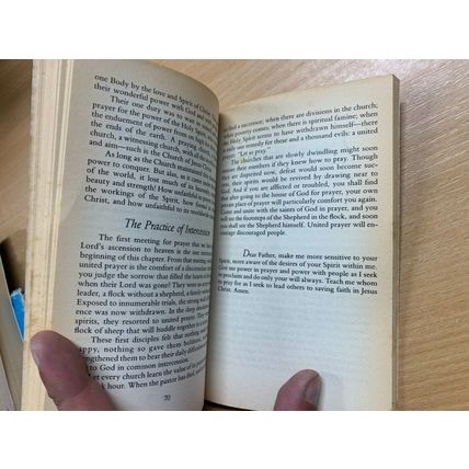 1989 "THE BELIEVER'S SECRET OF INTERCESSION" VINTAGE PAPERBACK BOOK (P2)