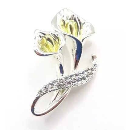 Calla Lily Brooch Silver Coloured 3 CM Boxed Gift Ladies Jewellery Fashion