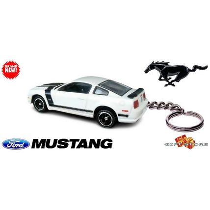 RARE KEYCHAIN WHITE FORD MUSTANG GT BOSS CUSTOM Ltd Ed.