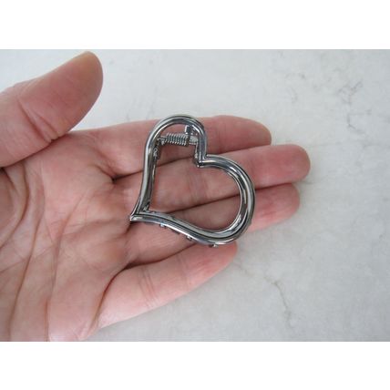 Medium/small dark silver or rose gold heart shaped metal hair claw clip