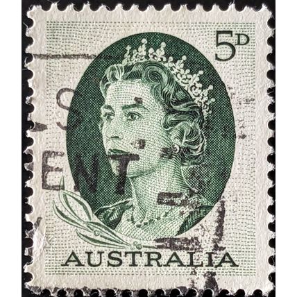 STAMP AUSTRALIA SG354 1963 5d Queen Elizabeth II Used