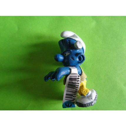 Frankenstein Smurf with label