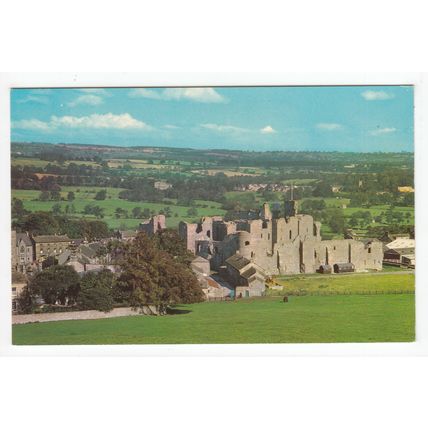 Middleham Castle Wensleydale Postcard North Yorkshire 20382