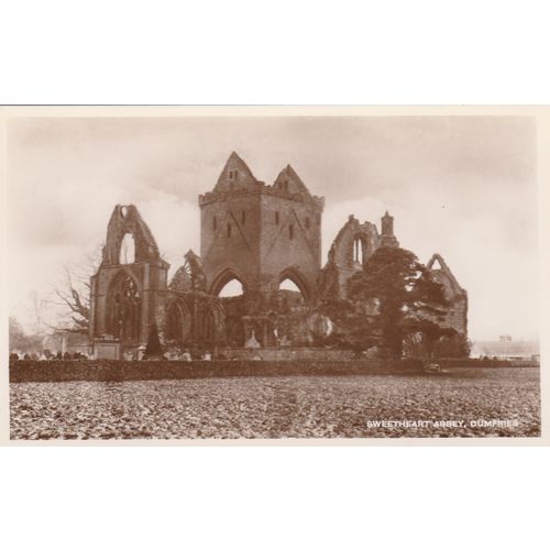 Sweetheart Abbey Dumfries Dumfries-shire Postcard (DFS77174)