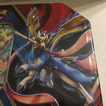 New Pokemon Holo Zacian V Strikers Tin