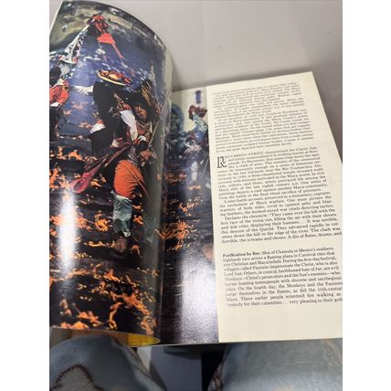 National Geographic Magazine December 1975 The Maya - Vintage Collectable