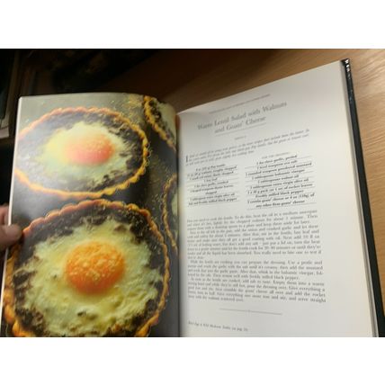 1995 "DELIA SMITH'S WINTER COLLECTION" COOKERY RECIPES 1.1kg HARDBACK BOOK (P6)