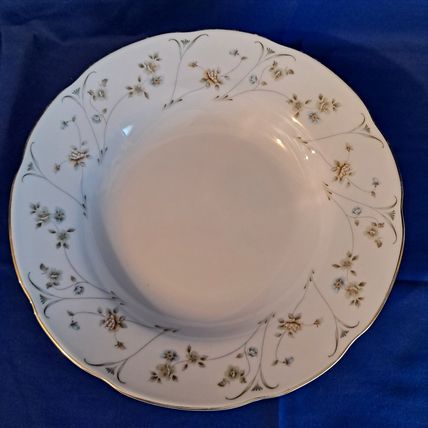 Vintage Lot 2 PREMIERE ME 212 BRIARWOOD Soup BOWLS China Salad 9" Scalloped