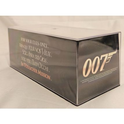 Lincoln Continental Stretched Limousine (THUNDERBALL) JAMES BOND CAR COLLECTION