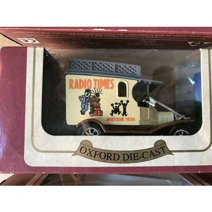 Ltd Ed 3 Oxford Diecast Radio Times Vans & Bus, 2 certificates Boxed