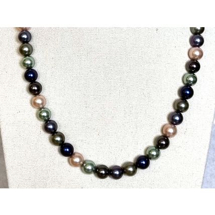 Shell Pearl Large Bead Necklace, Lustrous Blue Grey Pink Tone, Toggle Clasp