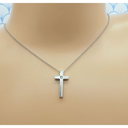 Vintage 925 Sterling Silver and Genuine Diamond Small Cross Pendant Necklace
