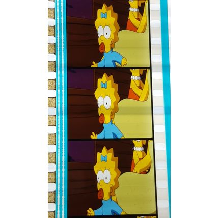 Simpsons Movie. Pk FE FE - 052Z. 1 STRIP OF 5 - 35MM FILM CELLS