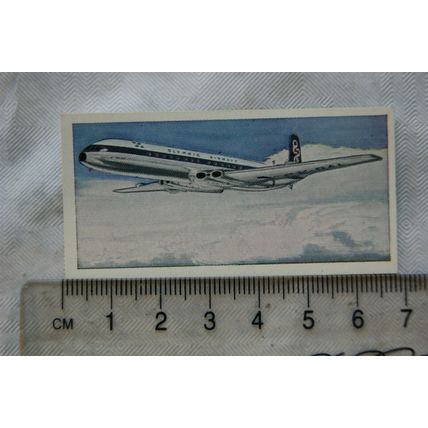 1962 Lyons Tea card Wings Across the World No. 4 de Havilland Comet