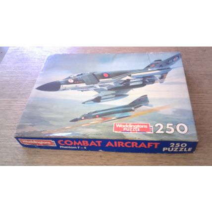 COMBAT AIRCRAFT: PHANTOM F-4 Jigsaw Puzzle (250 Piece) Waddingtons (1985)