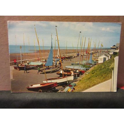SAILING CLUB & BEACH, HUNSTANTON, Norfolk. used vintage postcard 1969 pm =