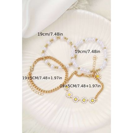 White 4pcs Daisy Pearl Beaded Chain Bracelet Set