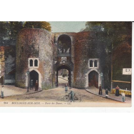 Porte des Dunes Boulogne sur mer France Postcard unused VGC