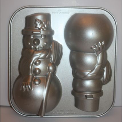 Nordic Ware 3D Snowman Cast Aluminum Cake Pan