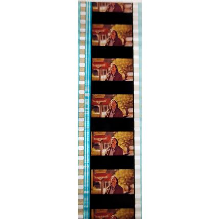 Pk DAU - B - MIX - D 095q . - 1 STRIP OF 5 - 35MM FILM CELLS. ( MACHETTE)