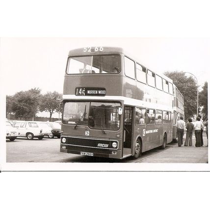 Black & White Photograph of Maidstone & District Motor Services Ltd. - FKM 266V