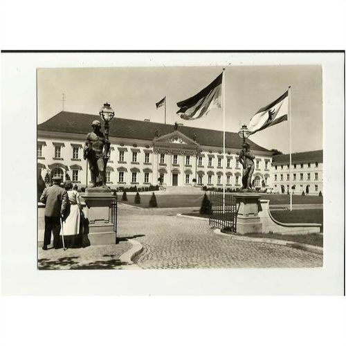 Germany BERLIN Schloss Bellevue Postcard by Landesbildstelle