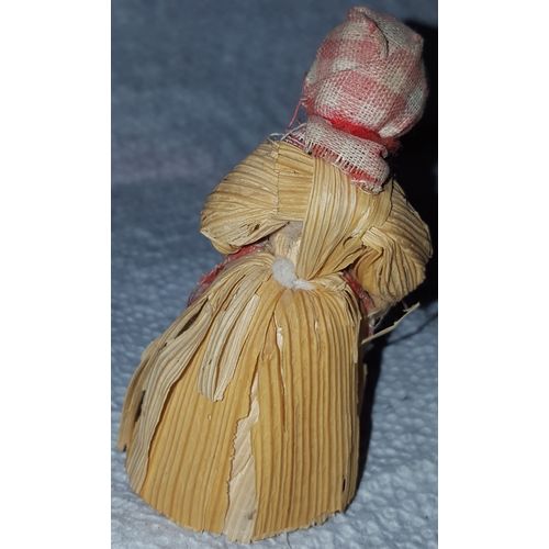 Vintage Corn Husk Doll 3-1/8” tall w Spade Pink Bonnet & Apron