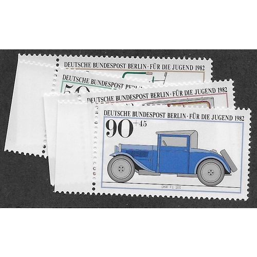 BERLIN - 1982 (SET) U/M 'MOTOR CARS' (4v) (EBID57-030)
