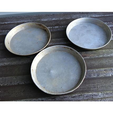 LOT of 3 Commercial Aluminum 8'' Pizza Pans baking