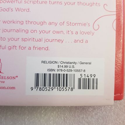 Thomas Nelson God's Answers for Graduates 2017 (brown) & Prayer Journal (pink)