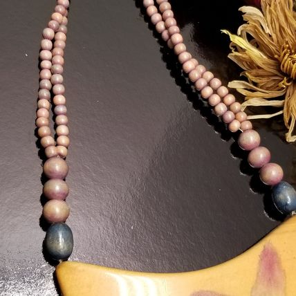 Vintage 1985 Asin Flower Wooden Bib Necklace