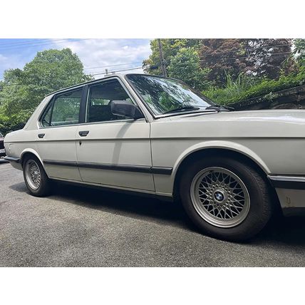 1988 BMW 535i Sedan