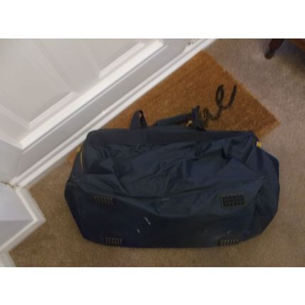 HOLDALL BLUE/GOLD TRIM (12/11)